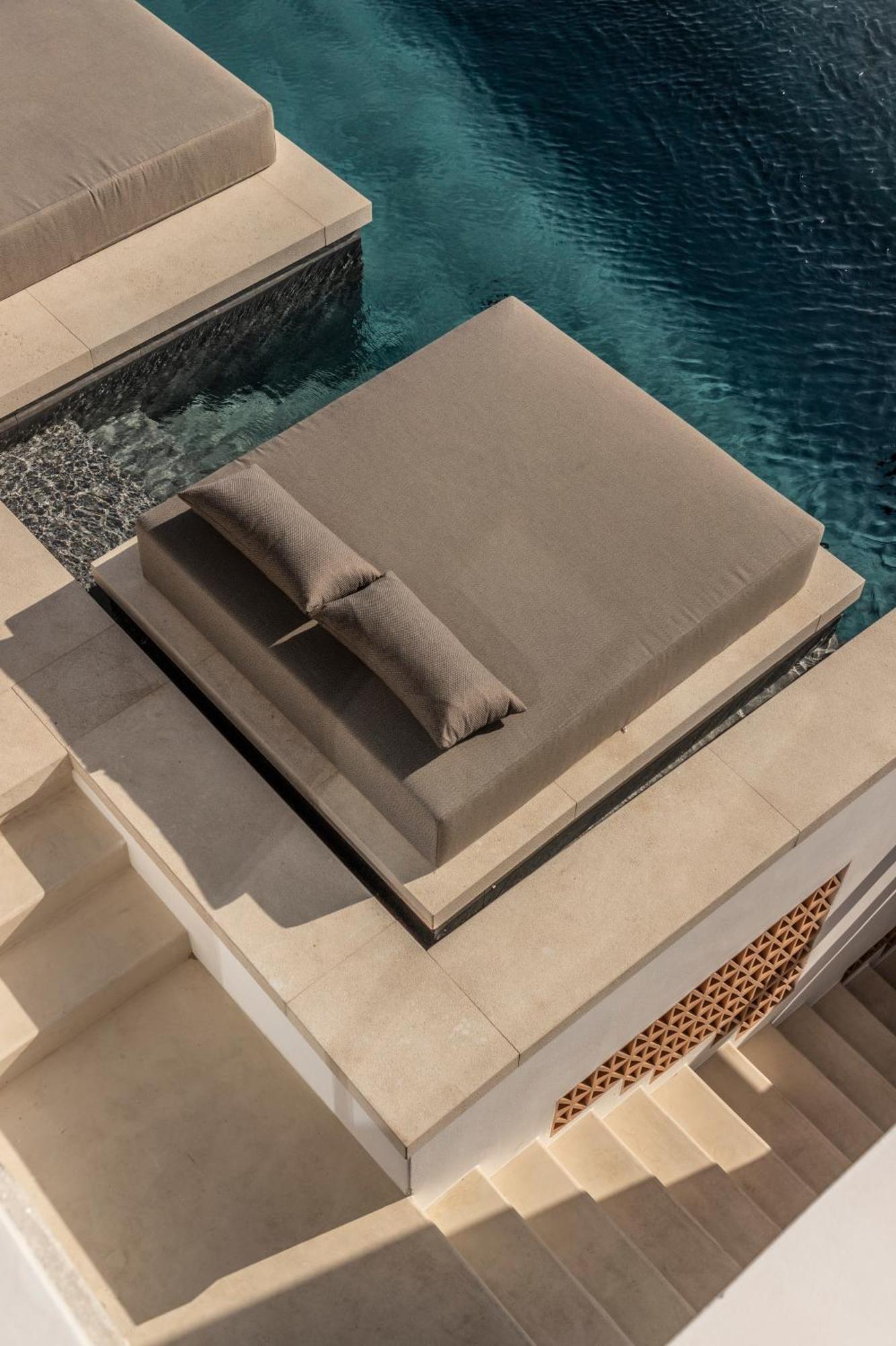 The Skyvilla Mykonos - A Landmark Property With Breathtaking Views Of The Psarou Bay Mykonos Town 외부 사진