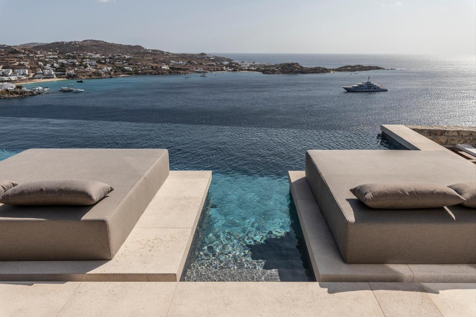 The Skyvilla Mykonos - A Landmark Property With Breathtaking Views Of The Psarou Bay Mykonos Town 외부 사진